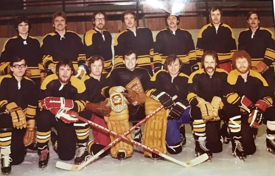image of Steve's hockey team